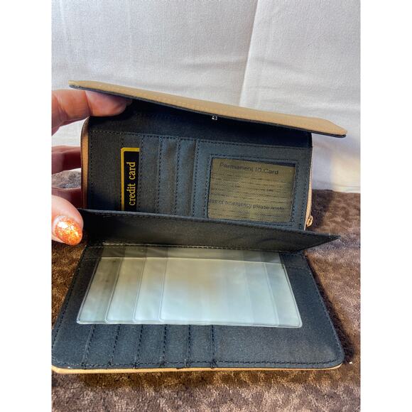 Kate Spade wallet - Picture 6 of 6